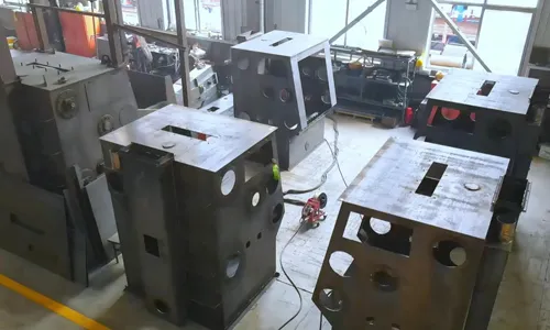 Shot blasting machine production workshop